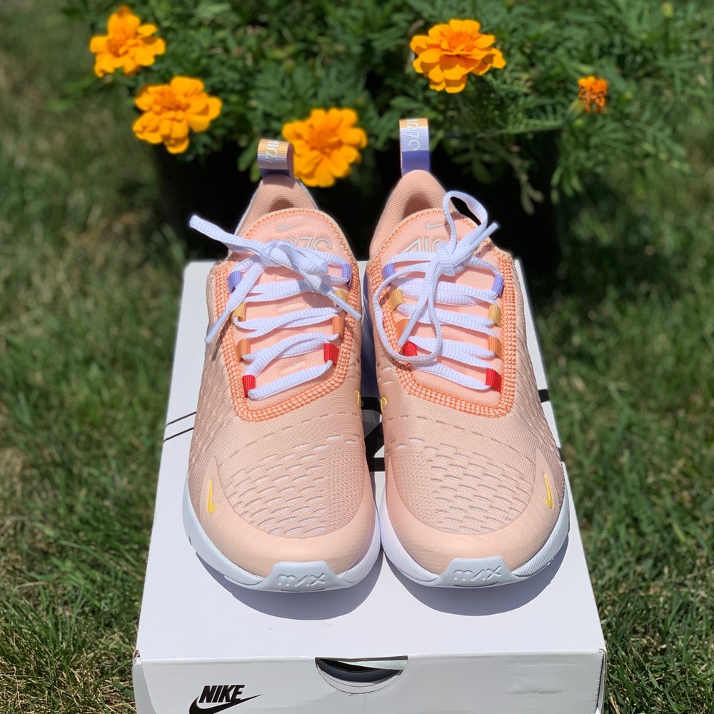 ❗️SOLD❗️New Nike Air Max 270 premium coral sneaker - Picture 3 of 5